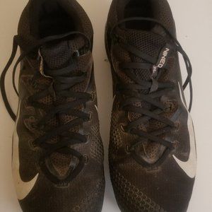 Nike lunarlon Mens baseball shoes.